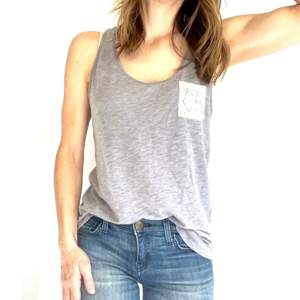 Racer back tank top with white lace front pocket women’s size xs